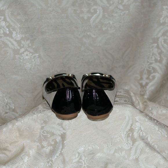 Anne Klein Flats Size 7 - Picture 4 of 9